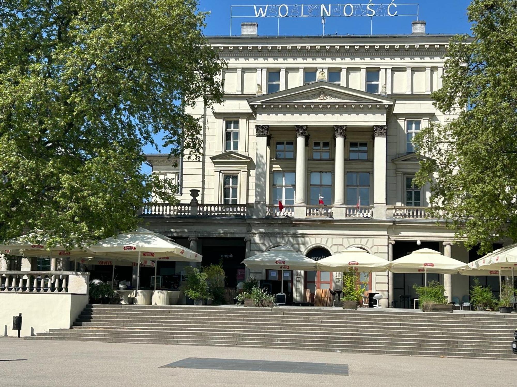 Apartamenty Pl. Wolnosci 6 Poznan Bagian luar foto